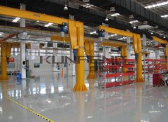 立柱式旋臂吊适用于密集性的吊运作业